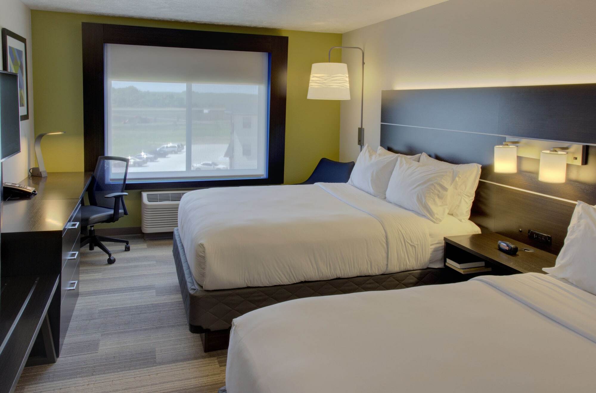 Holiday Inn Express & Suites Le Mars By Ihg Exterior photo